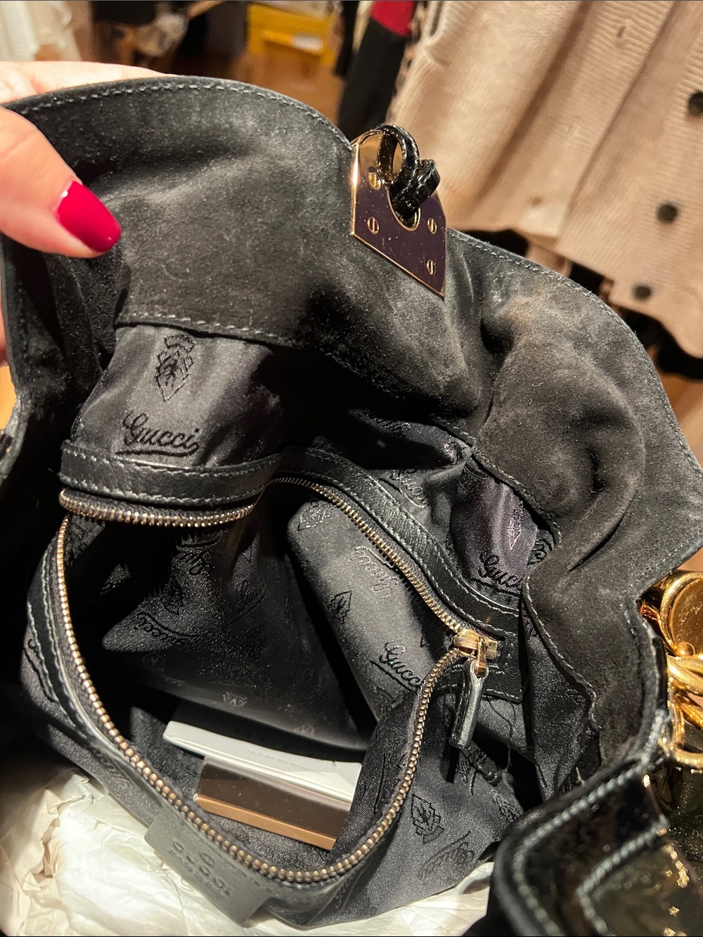 Gucci Black Patent Shoulder Bag with Tassel and Gold Hardware - Picture 6 of 16